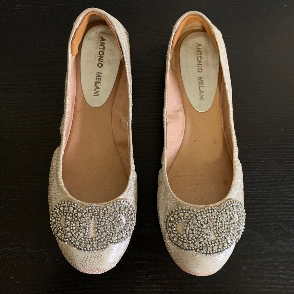 Antonio Melani Petra Flat Leather Shoes Size 8.5, Fits Size 8 Foot